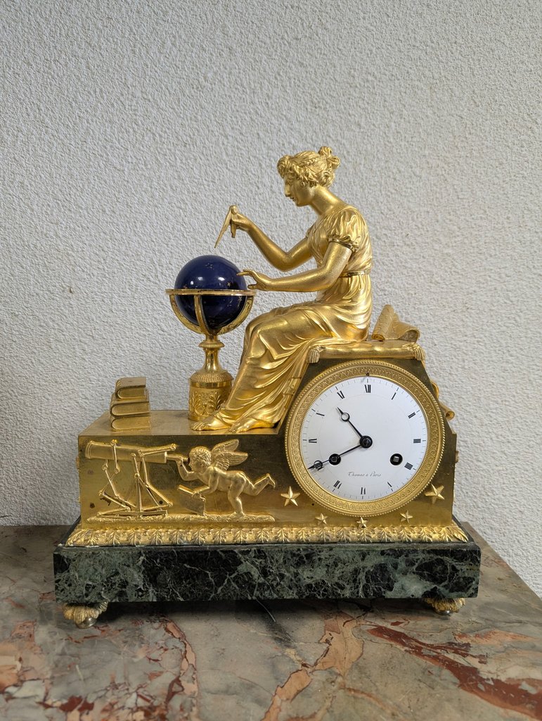 Pendule Empire figurative Thomas à Paris — restauration horloge Bordeaux